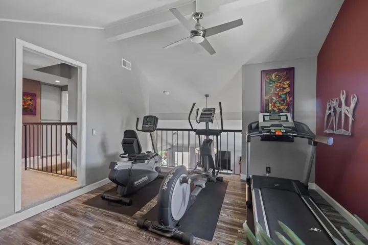 29-web-or-mls-7895 Shell Circle_HB_Large