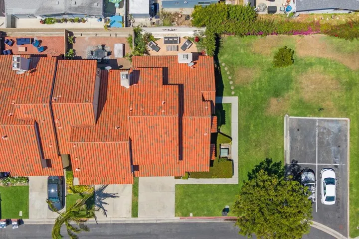 60-web-or-mls-7895 Shell Circle_HB_Large