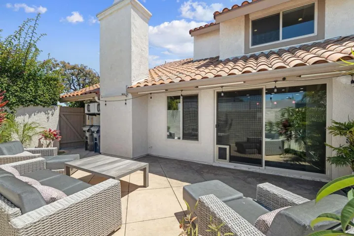 40-web-or-mls-7895 Shell Circle_HB_Large