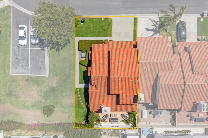 61-web-or-mls-7895 Shell Circle_HB_Large