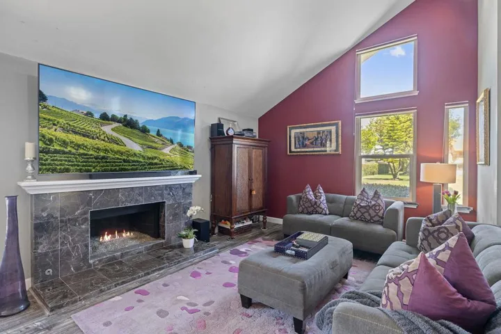 8-web-or-mls-7895 Shell Circle_HB_Large-