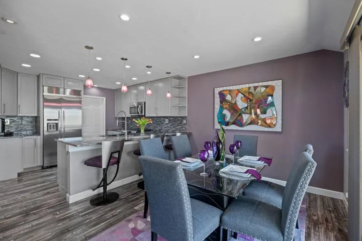 14-web-or-mls-7895 Shell Circle_HB_Large