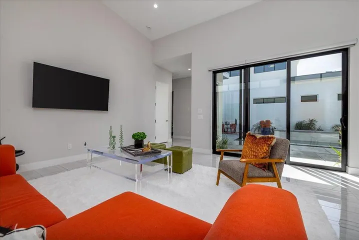 10-Living Room