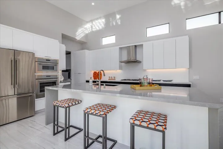 13-Kitchen