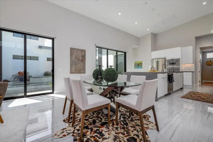 11-Dining Room