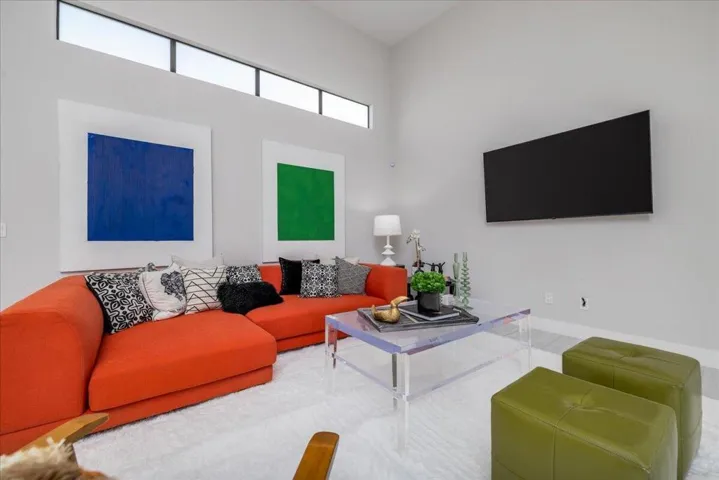 09-Living Room