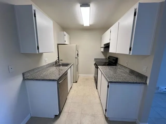402 Boardwalk Avenue 23, San Bruno, California 94066