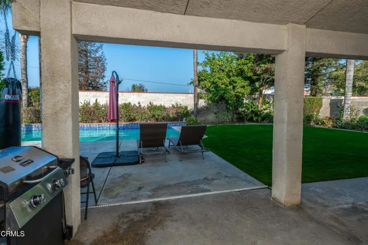 38_back_exterior_2