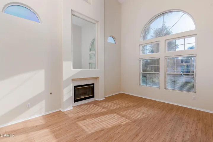 08_living_room_1