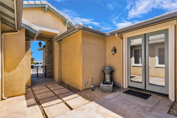 Private Courtyard