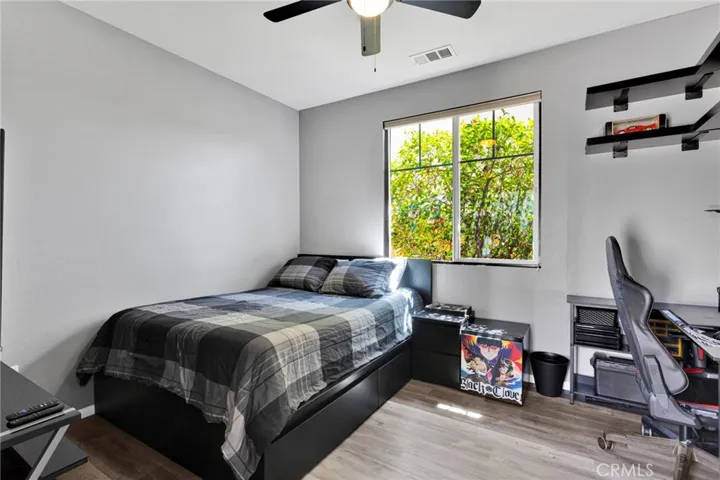 Flex room/ 4th bedroom