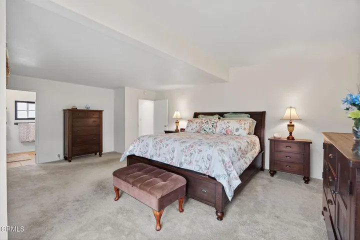 23-web-or-mls-026_Upmarketmedia_720San#5
