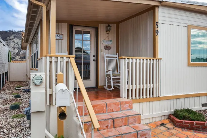 4-web-or-mls-005_Upmarketmedia_720San#59
