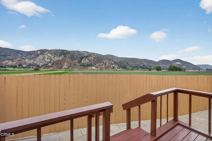 36-web-or-mls-002_Upmarketmedia_720San#5