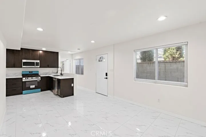 1578 S San Bernardino, Costa Mesa, California 92627