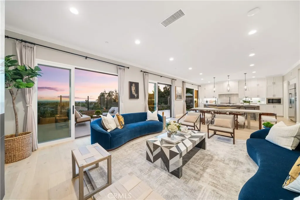 136 Salt Spg, Irvine, California 92602 — photo 5