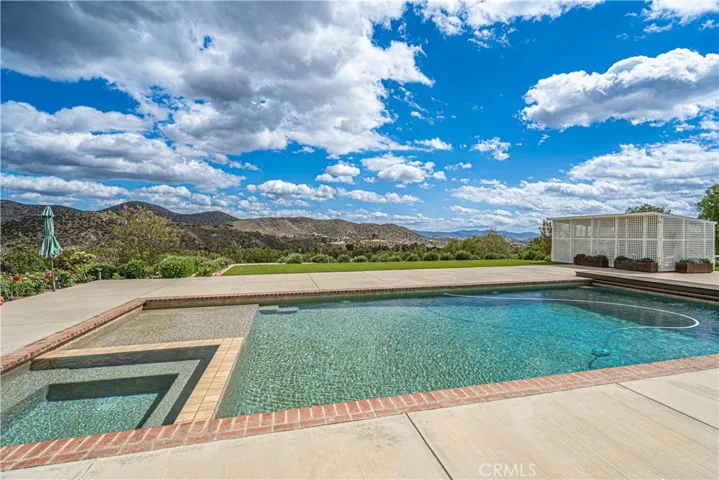 9248 Hierba, Agua Dulce, California 91390