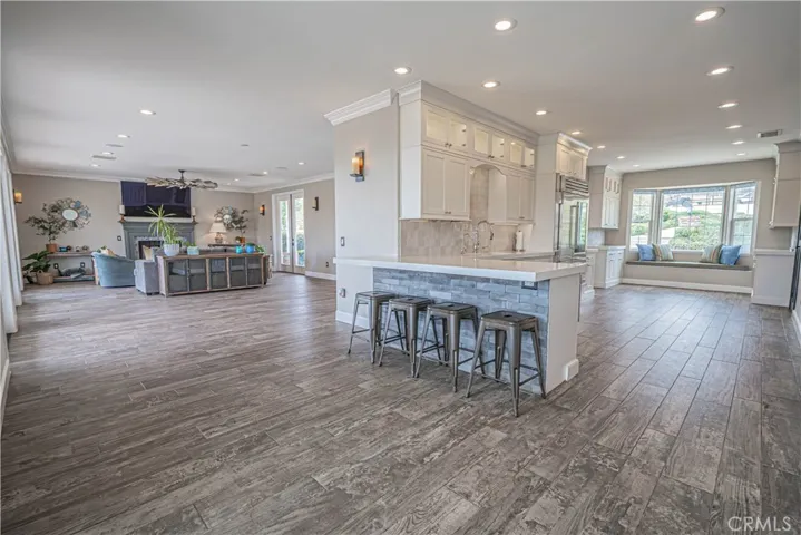 9248 Hierba, Agua Dulce, California 91390