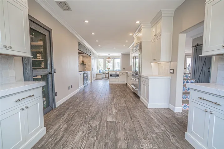 9248 Hierba, Agua Dulce, California 91390