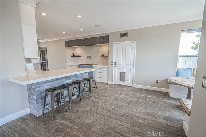 9248 Hierba, Agua Dulce, California 91390
