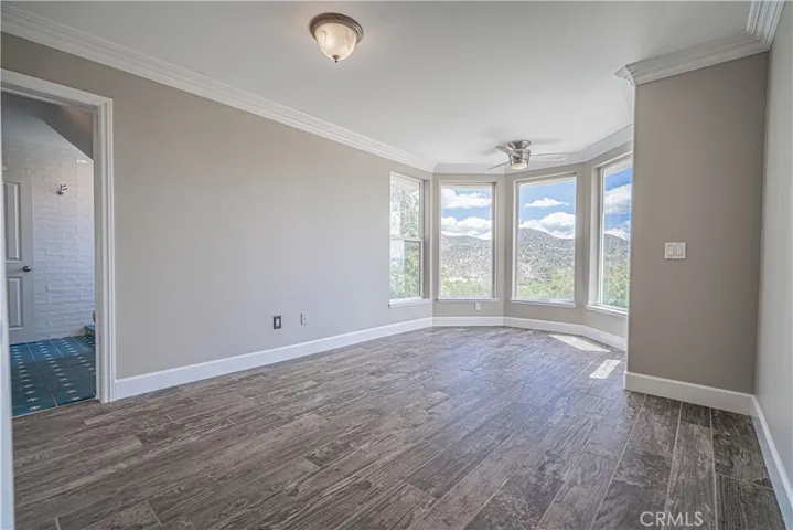 Secondary bedroom