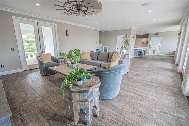 9248 Hierba, Agua Dulce, California 91390
