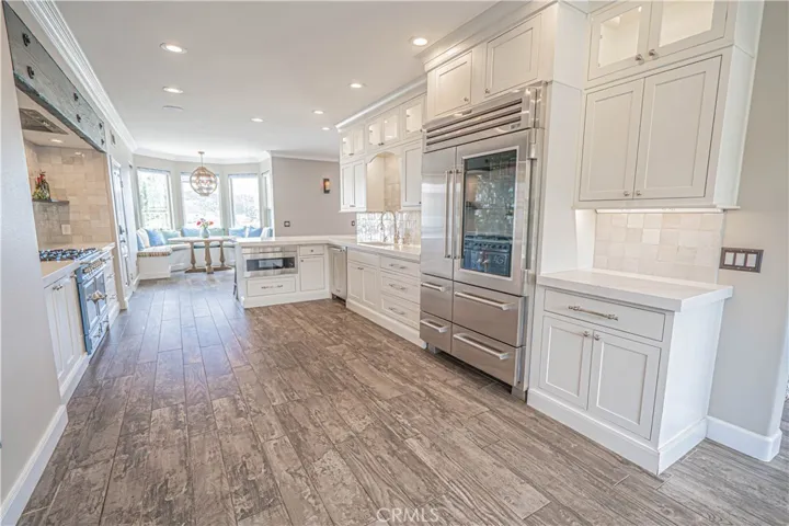 9248 Hierba, Agua Dulce, California 91390