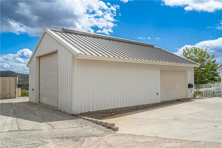 9248 Hierba, Agua Dulce, California 91390