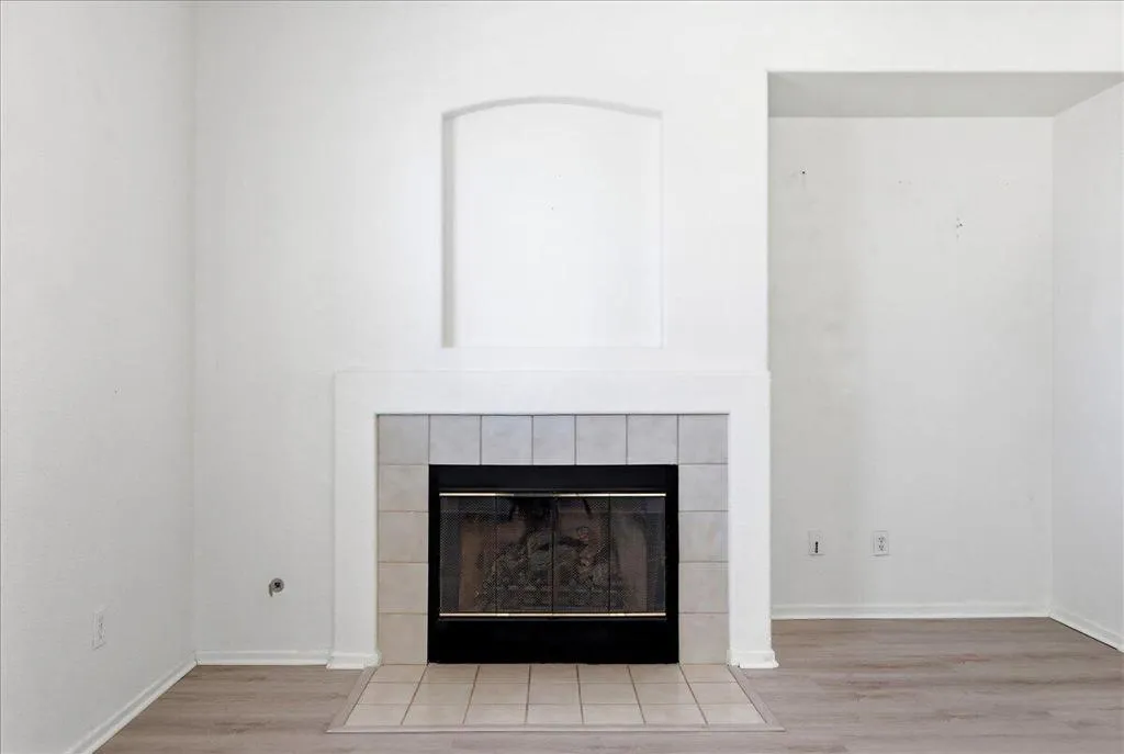 18-Dining Room