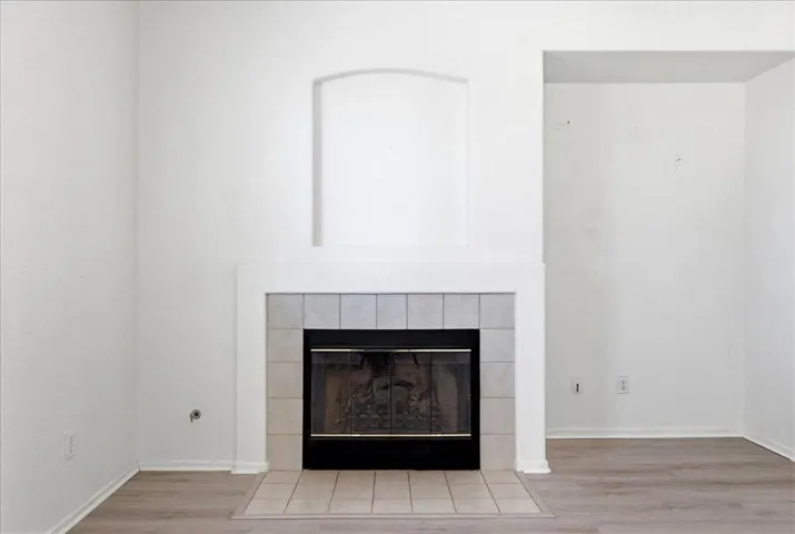 18-Dining Room