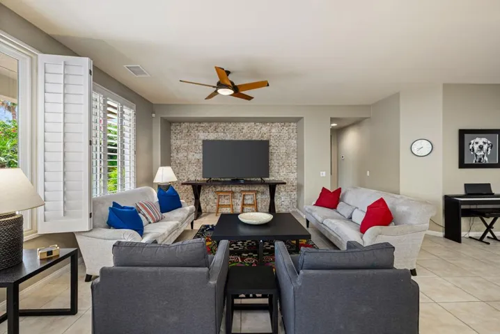27-web-or-mls-JMGolden_OPMG_0526_027