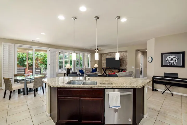 35-web-or-mls-JMGolden_OPMG_0526_035