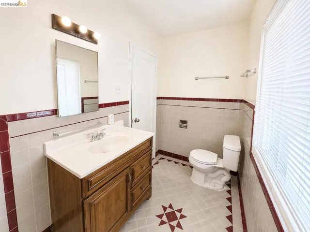 1313 Curtis St, Berkeley, California 94702