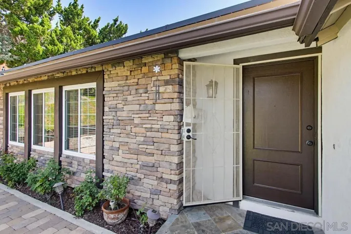 , Poway, California 92064