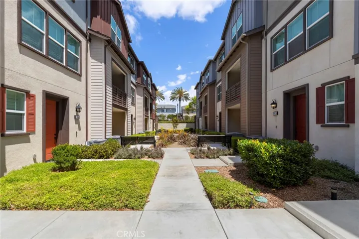 17879 S Upton, Carson, California 90746