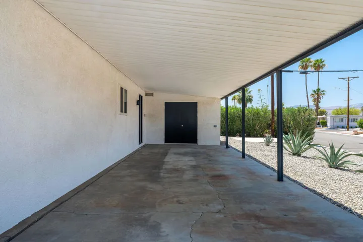 73561BroadmoorDr-5
