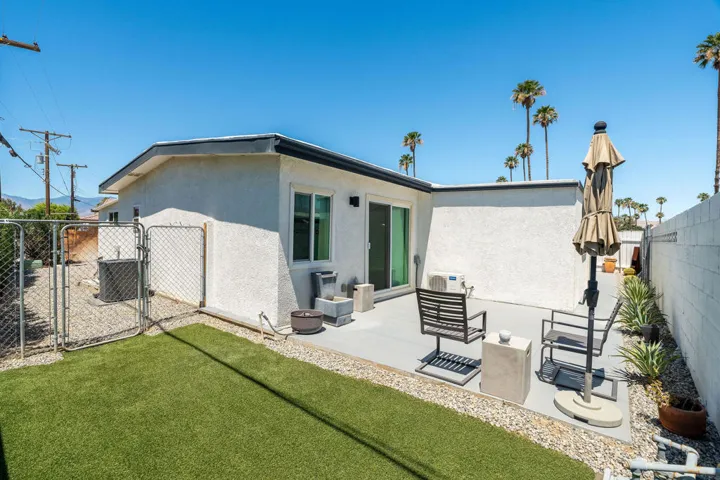 73561BroadmoorDr-39