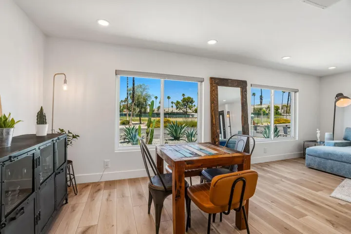 73561BroadmoorDr-13