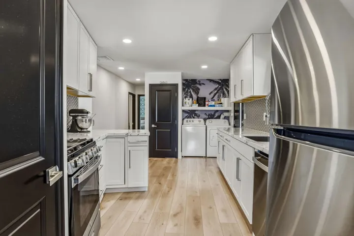 73561BroadmoorDr-10