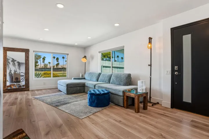 73561BroadmoorDr-19