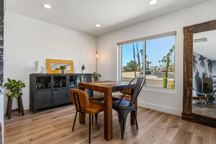 73561BroadmoorDr-17