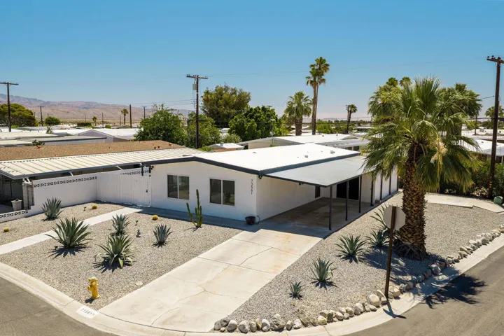 73561BroadmoorDr-43