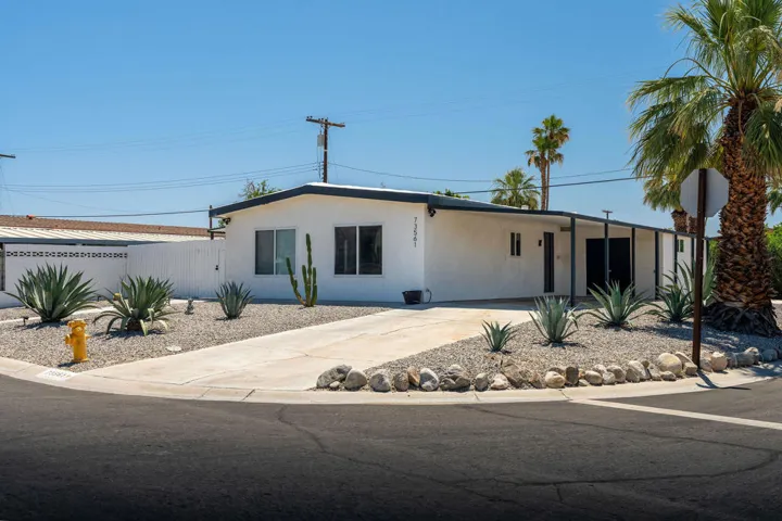 73561BroadmoorDr-3