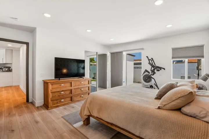 73561BroadmoorDr-24