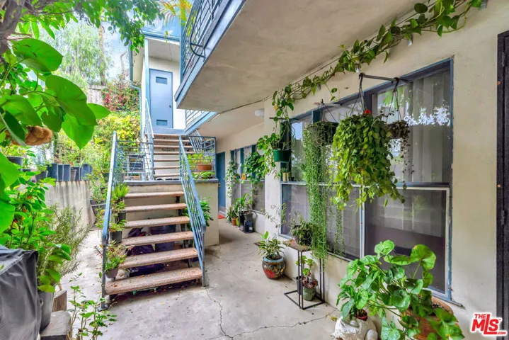 3637 S Sepulveda Boulevard, Los Angeles, California 90034