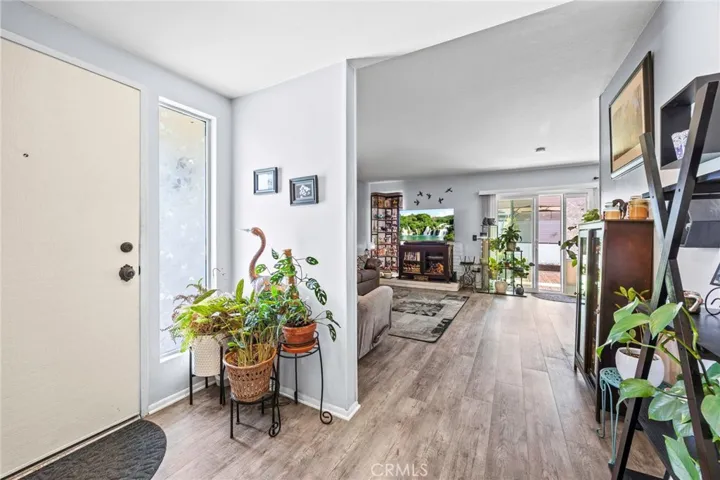 1103 Border, Corona, California 92882