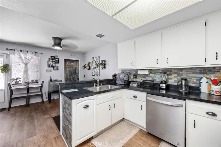 1103 Border, Corona, California 92882