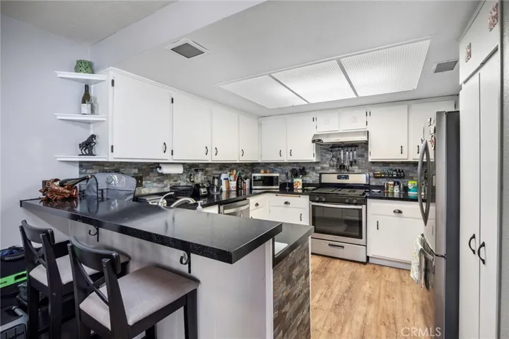 1103 Border, Corona, California 92882