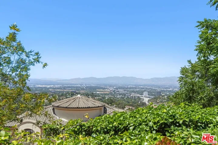 Patio Valley View