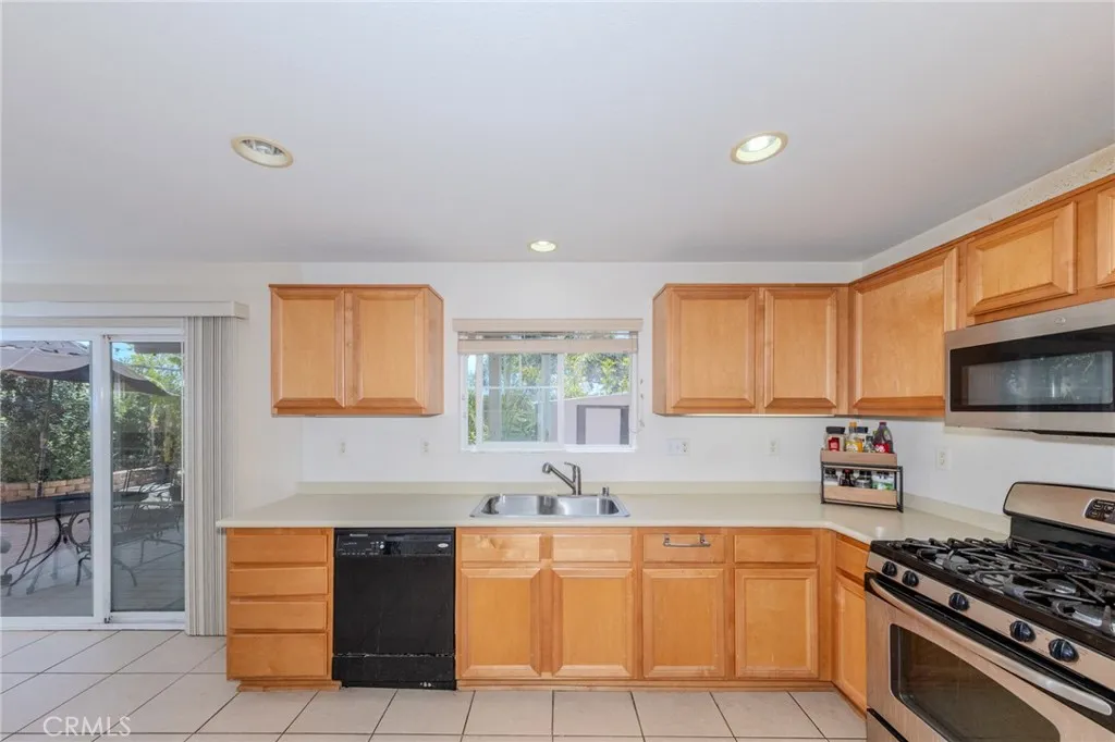 Open kitchen with views of the backyard